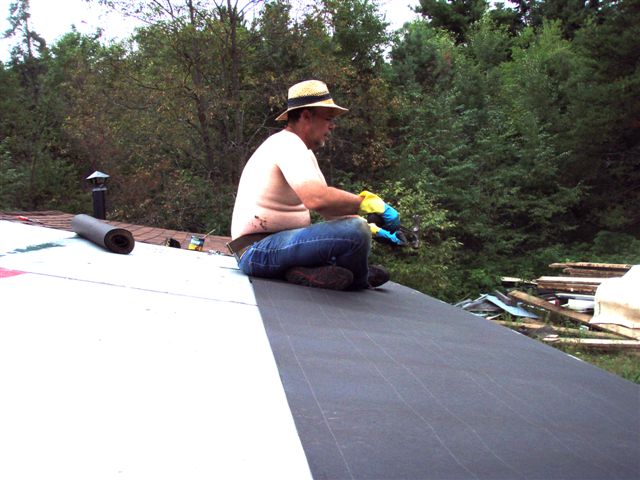 Cabin: Working the Roof (2)
